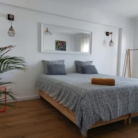 Kwatera prywatna Praia Dona Ana - Bedrooms In Shared Apartment Lagos